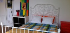 Quarto Familiar com cama de casal, casa de banho partilhada e varanda